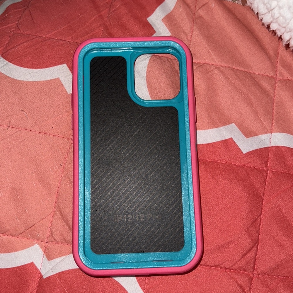 IP 12/12 pro case - Picture 2 of 2